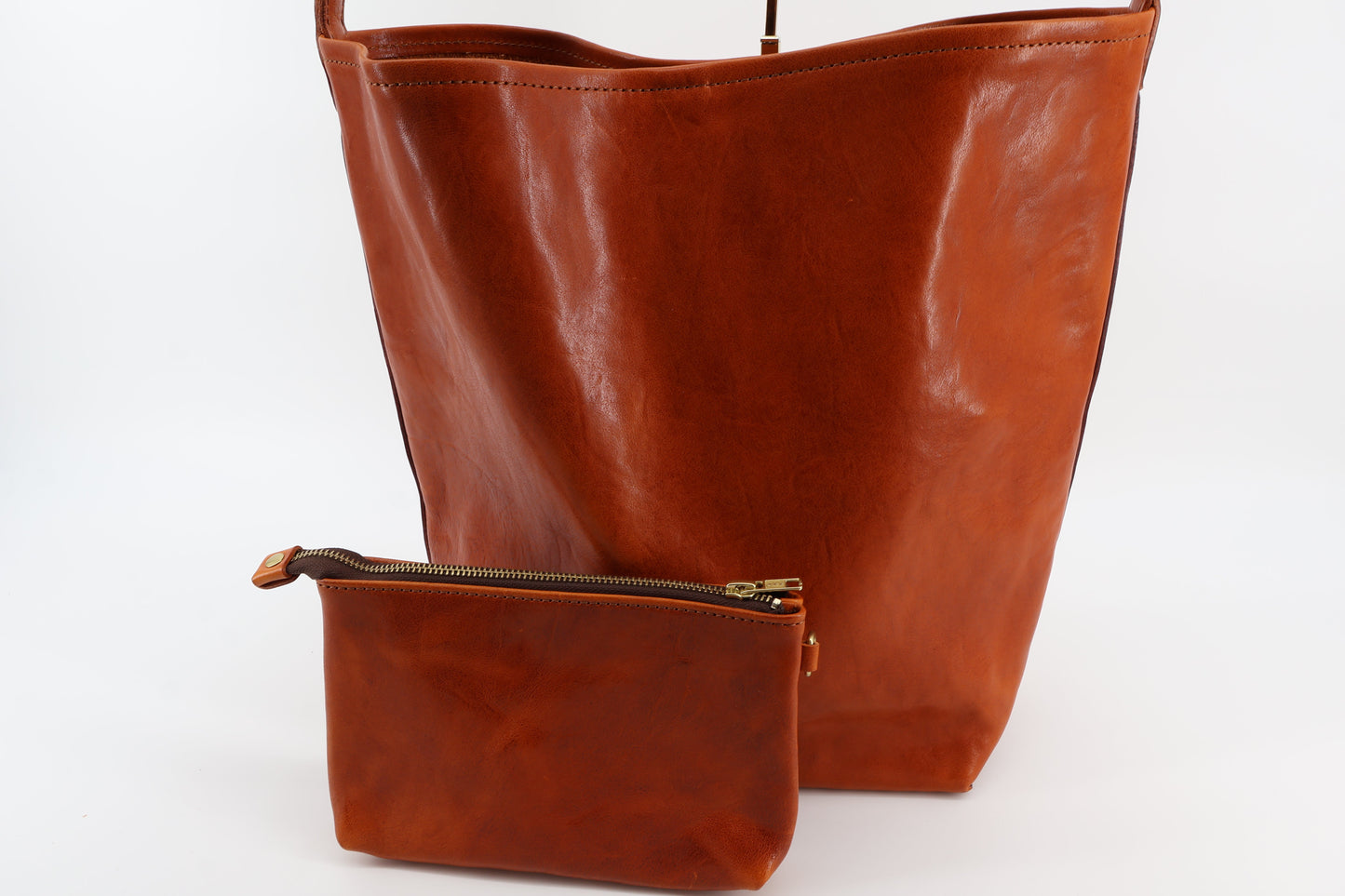 Bison Leather Tote & Pouch Set Eugo