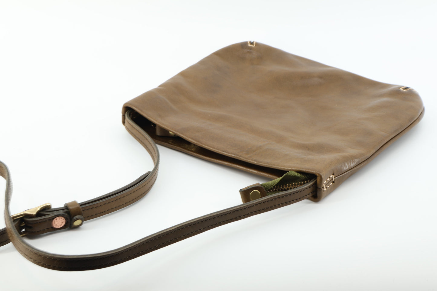 Flat Zip Crossbody Eugo