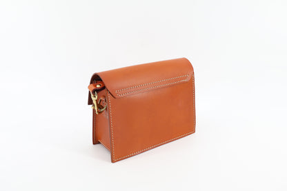 Leather Shoulder Bag – Tan Edition Eugo