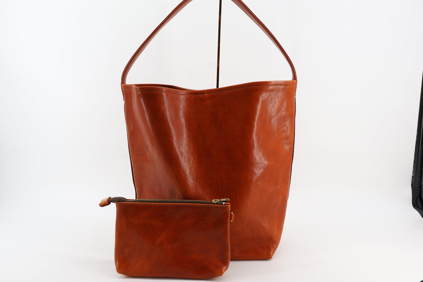 Bison Leather Tote & Pouch Set Eugo