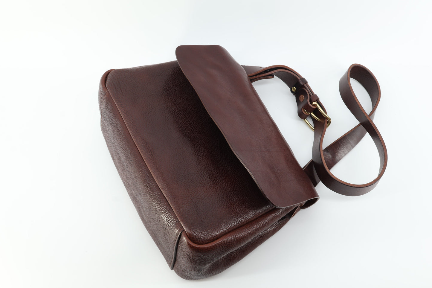 Ledger Messenger Eugo