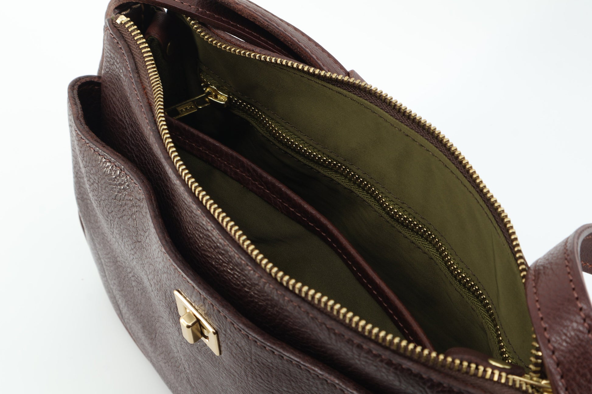 Turn-Lock Crossbody Eugo