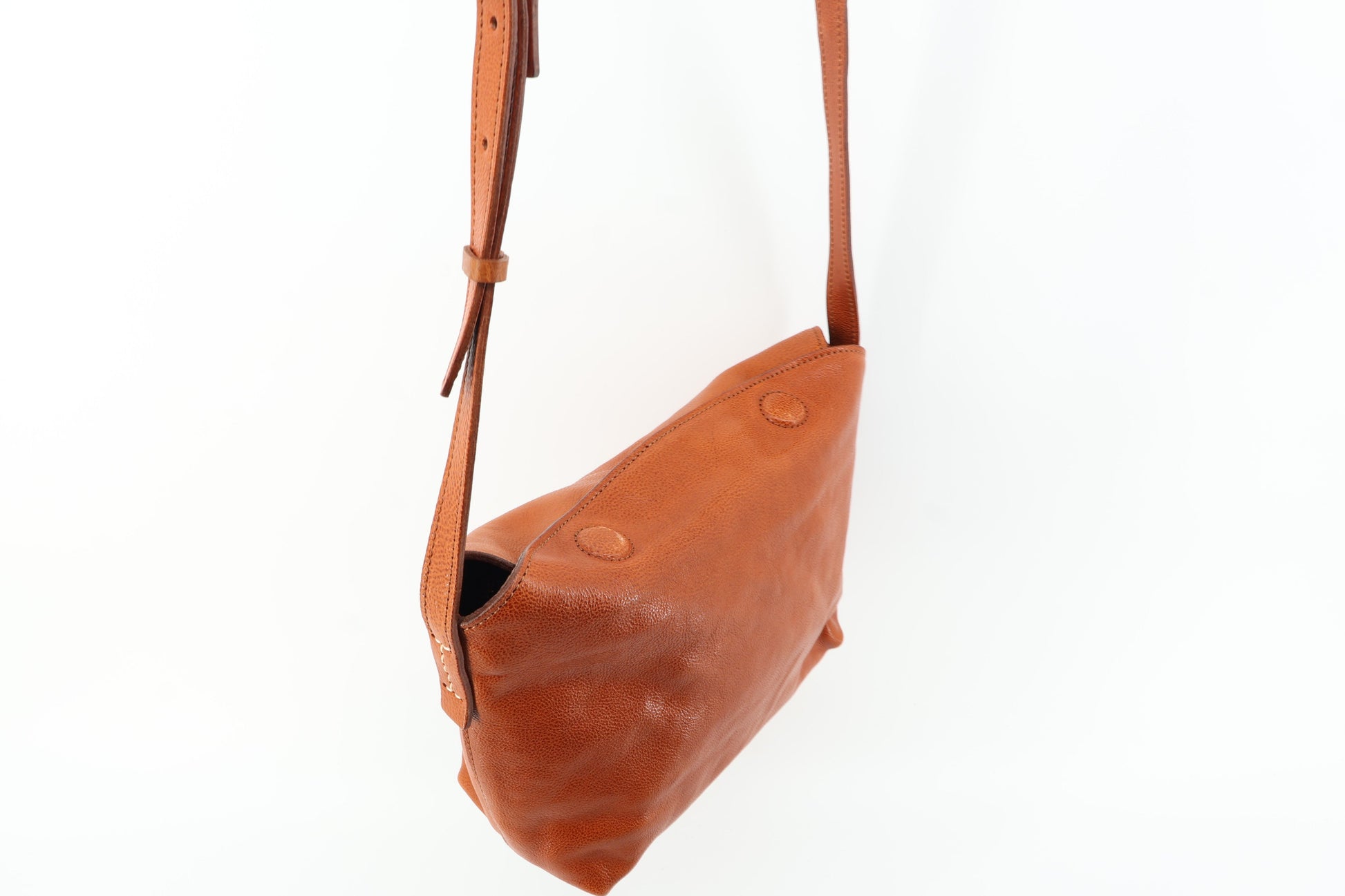 Soft Box Crossbody Eugo