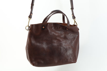 Copper-Rivet Tote Eugo
