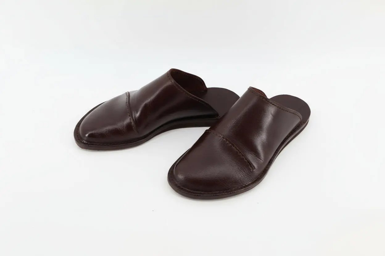 Leather mule footwear by Eugo